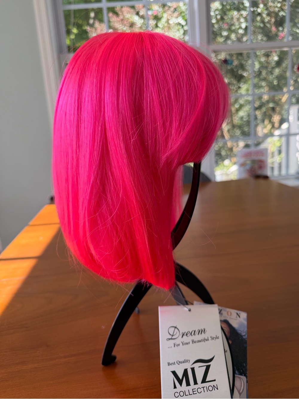 Bright Pink Straight Wig – Dream Series